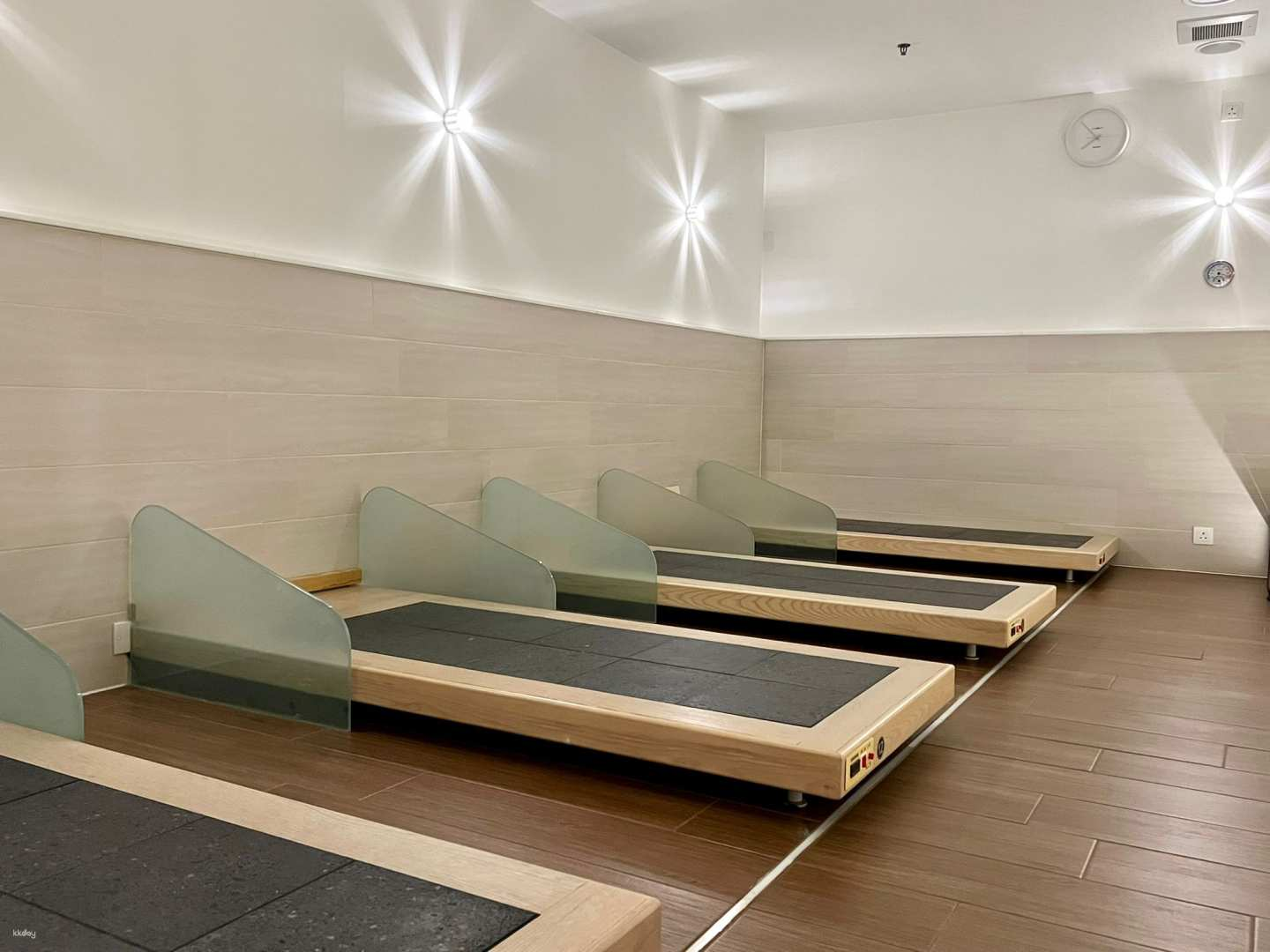 [Good Place in Kwun Tong] Japanese Bedrock Bath Specialty Shop | Japan's Top-Level Kuroishi Bedrock Bath Experience Ticket | Detoxification and Health Improvement of Pain, Relief of Neuralgia, Improvement of Insomnia - Photo 1 of 5